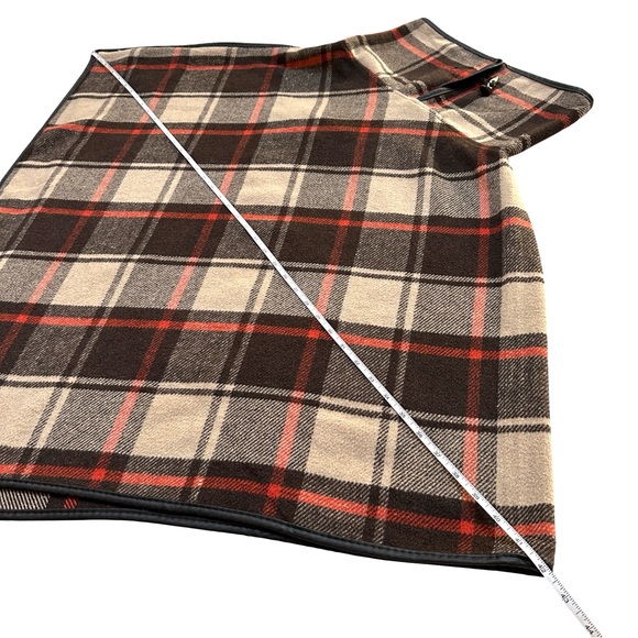 Plaid Poncho with Button Details Brown Beige Orange - Picture 6 of 7